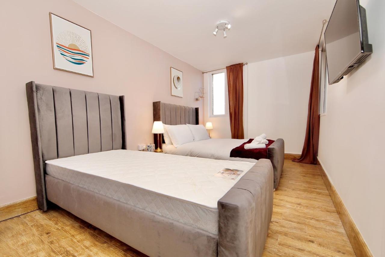 Edgware Hub Hotel London Eksteriør billede