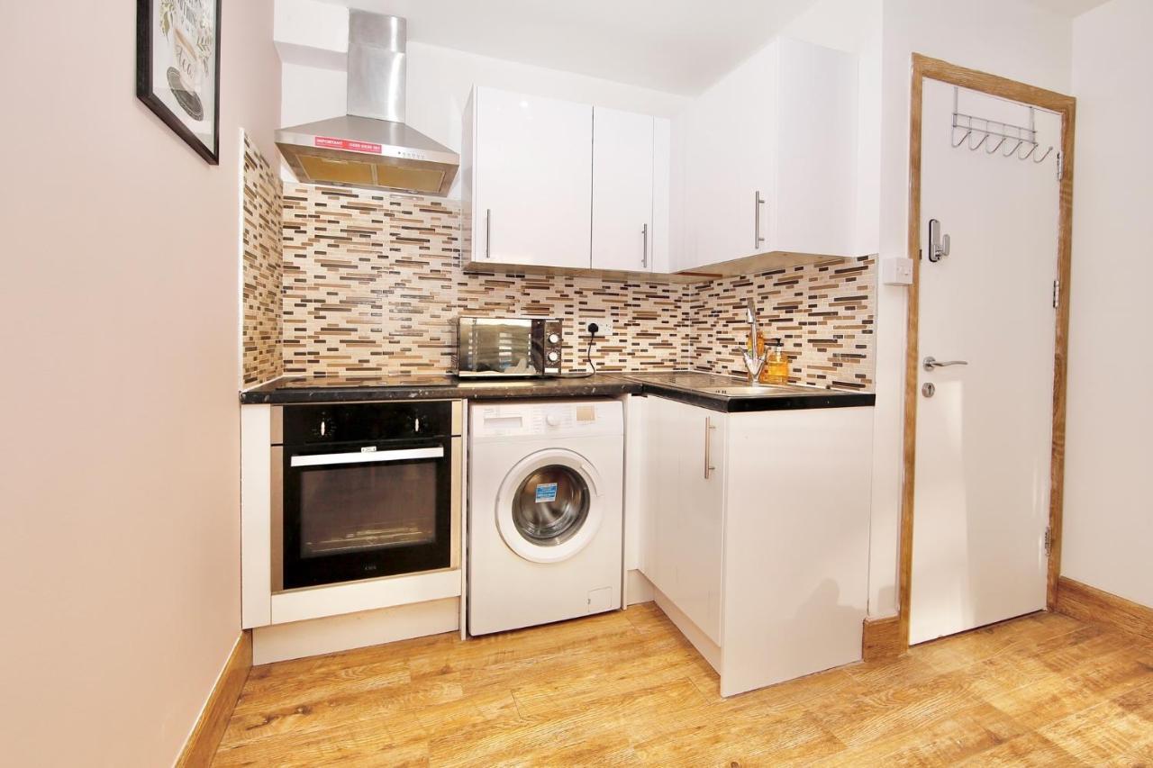 Edgware Hub Hotel London Eksteriør billede