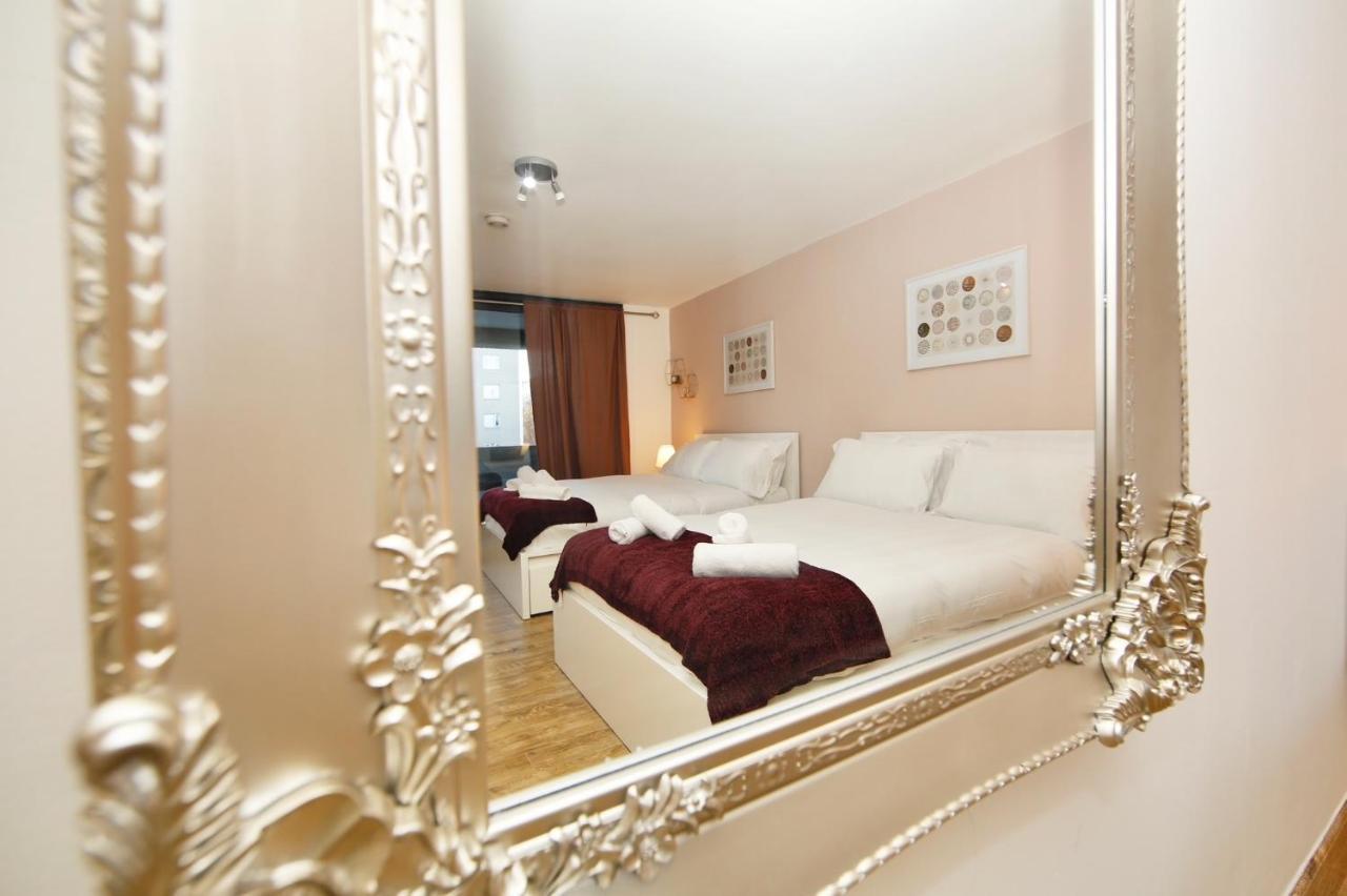 Edgware Hub Hotel London Eksteriør billede